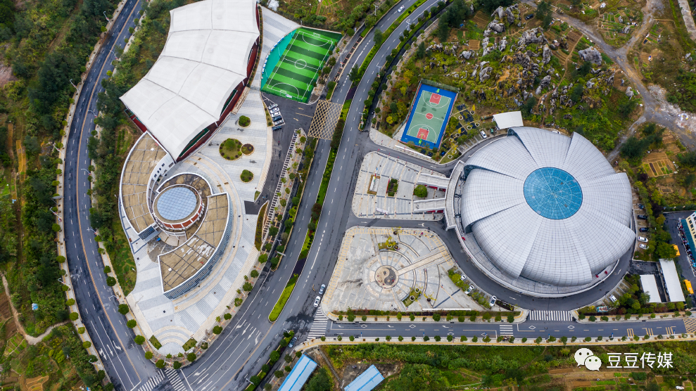 航拍汝城汝城体育馆