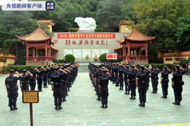 民警|他是特级英雄黄继光的侄子，他是英雄民警黄忠凯