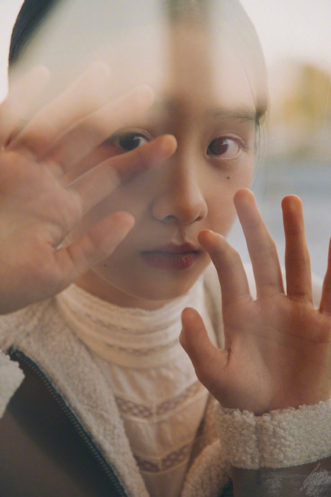 黄多多|孙莉晒大女儿称“长大后你就成了我”，多多花式卖萌成最美星二代