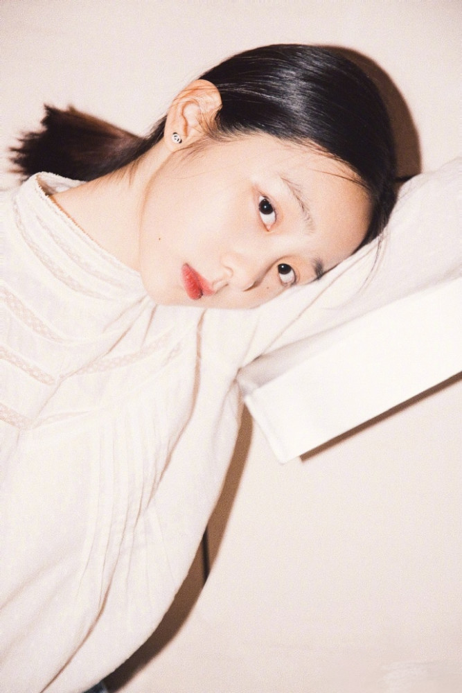 黄多多|孙莉晒大女儿称“长大后你就成了我”，多多花式卖萌成最美星二代