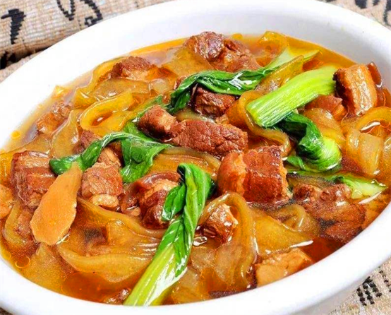东北四大炖之首,肉一定要炖烂,吃起来才不腻!