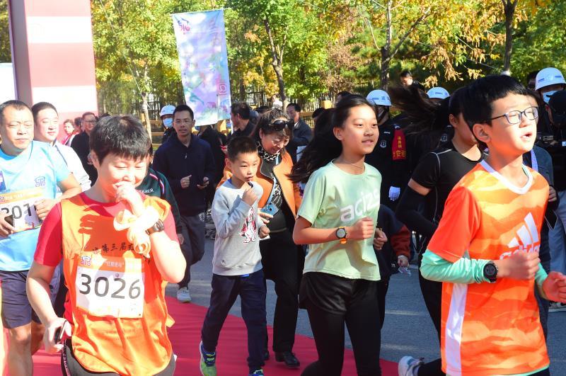 马拉松|“宝玉黛玉”陪跑！曹雪芹住过的这个村，今天开跑马拉松