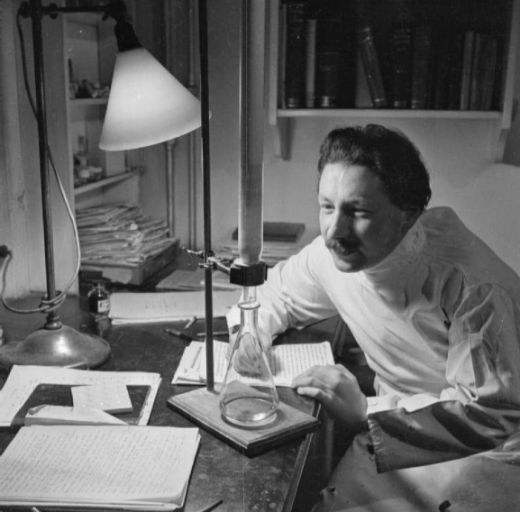 青霉素|二战期间被称为“万能神药”，盘尼西林到底有何神奇之处？