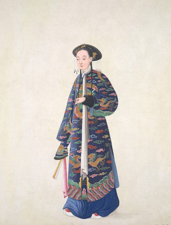 在清朝,怎么判断一个女人是满族还是汉族?光看她们的耳朵就够了