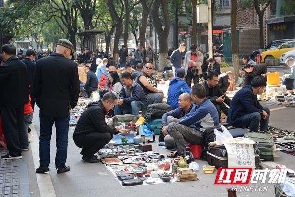 文物商店|“淘宝会”成“抢宝会” 第24届全国文物交流会火爆依旧