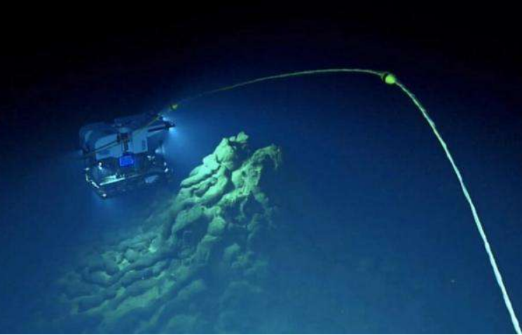 海沟|海洋最深处，深达11034米的马里亚纳海沟，不断发出奇怪嘶吼声？