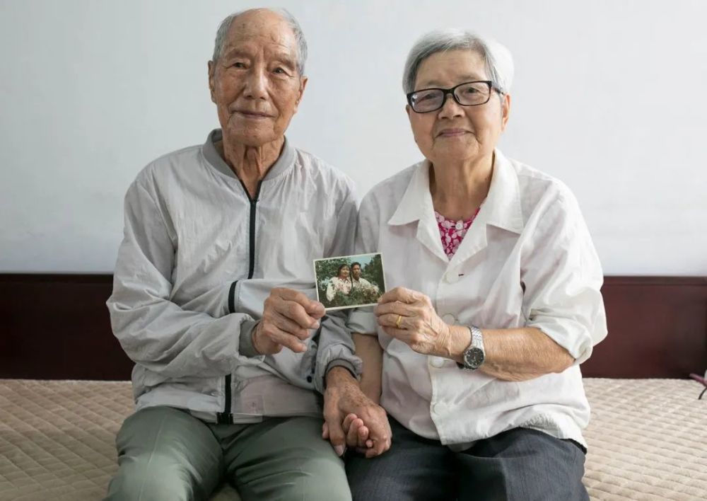 老人|袅袅夕阳情｜“久久”重阳“画”老人