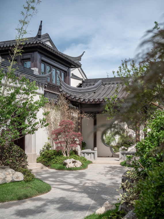 千里尘嚣归何处世遗中轴之上融创揽月府再续新经典