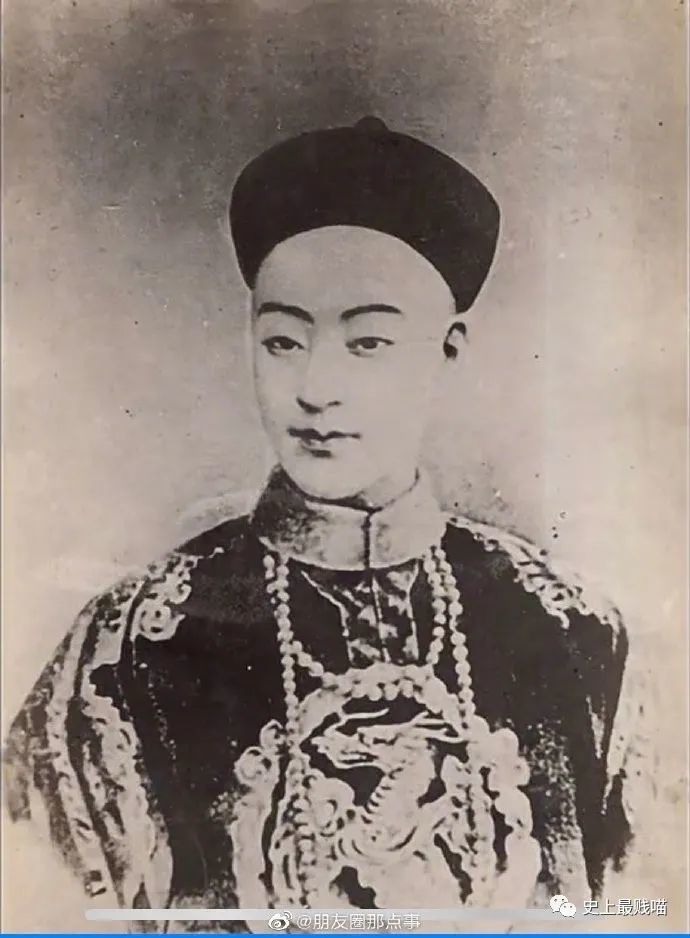 "哈哈哈哈哈哈角度过于清奇!