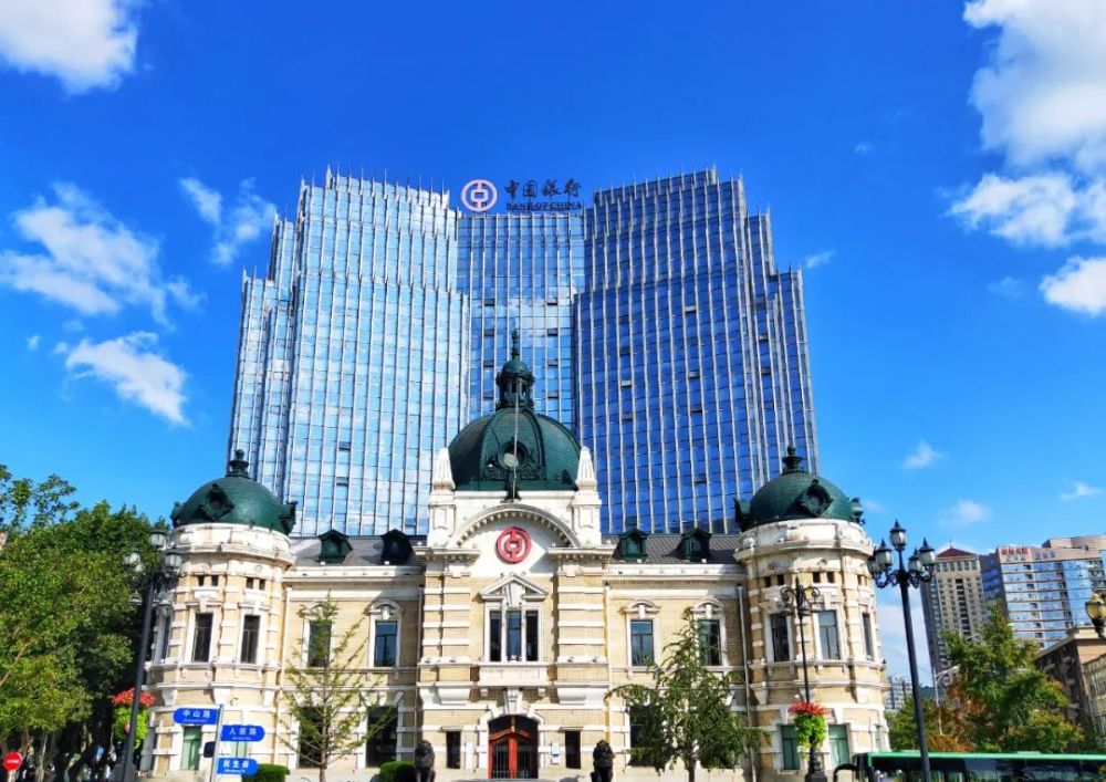 大连中山广场,东北地区最大的圆形广场