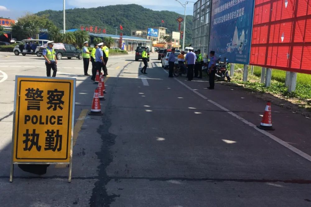 台山市公安局开展 亮剑 铁骑8 交通整治行动 腾讯新闻