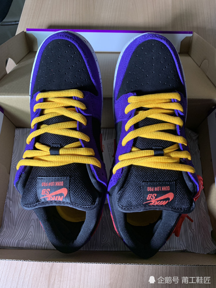 nike sb dunk"acg"紫黑,人称蝎子莱莱开箱测评!_腾讯新闻