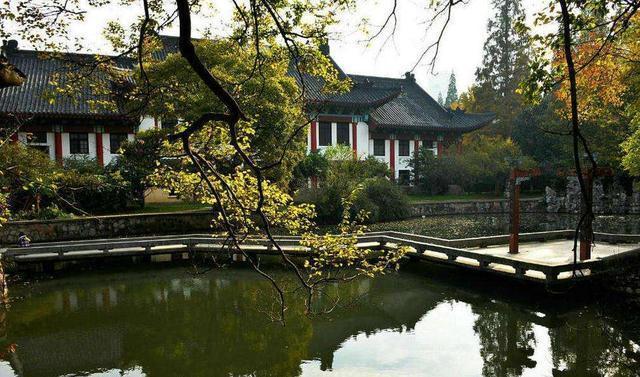 对联|流传多年的4副对联，既然能够传世，自然水平不俗