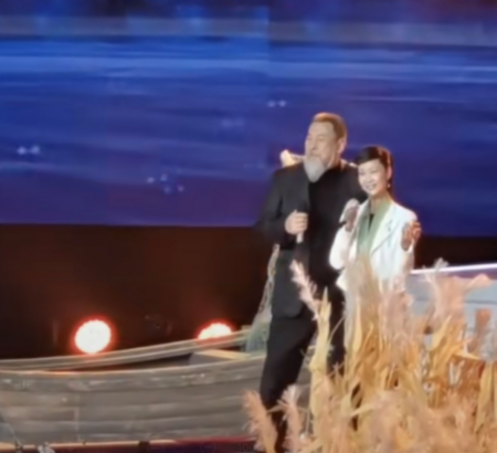 朱之文|《星光大道》总决赛，于文华助阵小英夫妻，爱徒大衣哥已成评委