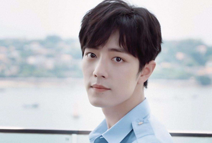 余生,请多指教|肖战即将开启霸屏模式！3部作品均要定档，海报再登优秀报刊