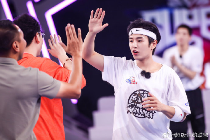 李汶翰|詹姆斯铁粉李汶翰拯救“骑士” 听他讲述与科比单挑的故事