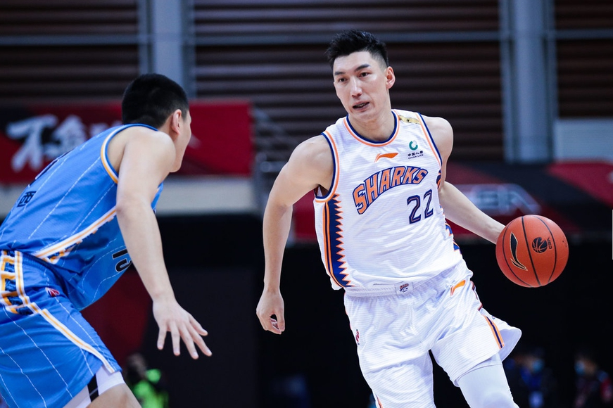 方硕|弗神天使和魔鬼附身，方硕关键6分真霸气，这是被广东锻炼出来的