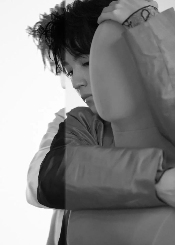 王俊凯|王俊凯又登央视节目了！演唱会版本的《美丽》在全国观众面前播放