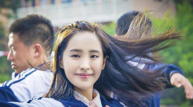 夏洛|《夏洛特烦恼》袁华秋雅睡一起，夏洛为何没有生气？还默默把门关上