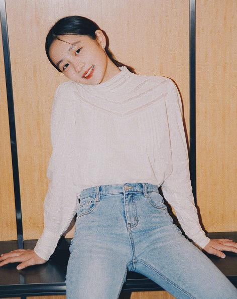 黄磊|有种“长大”叫黄磊女儿，14岁黄多多近照，观众：这气质绝了