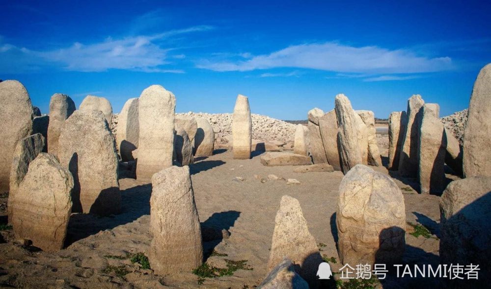 西班牙神秘的水下巨石阵