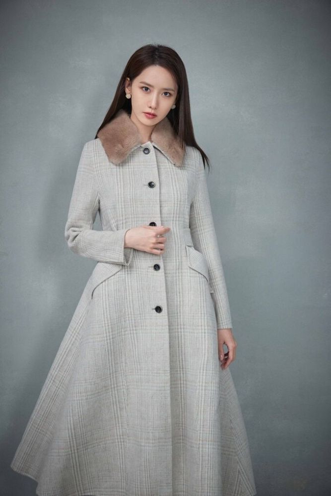 林允儿冬装穿什么看韩国女星冬装的穿衣搭配学会潮流时尚