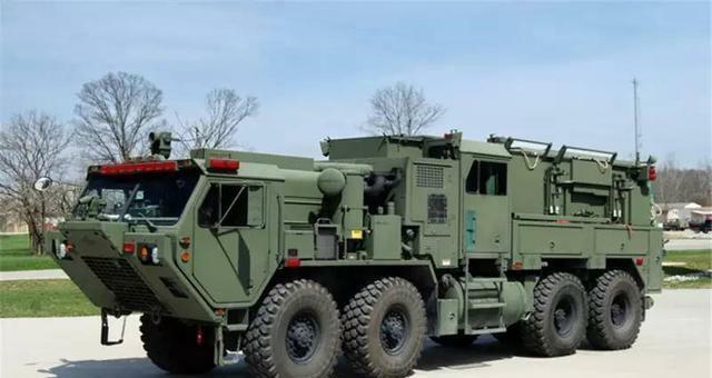 不过陕汽sx2306战术卡车的外形与北约制式装备m978系列战术卡车十分的