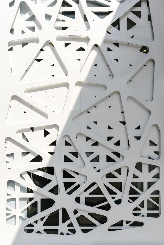 扎哈·哈迪德|师从扎哈的印度鬼才建筑师