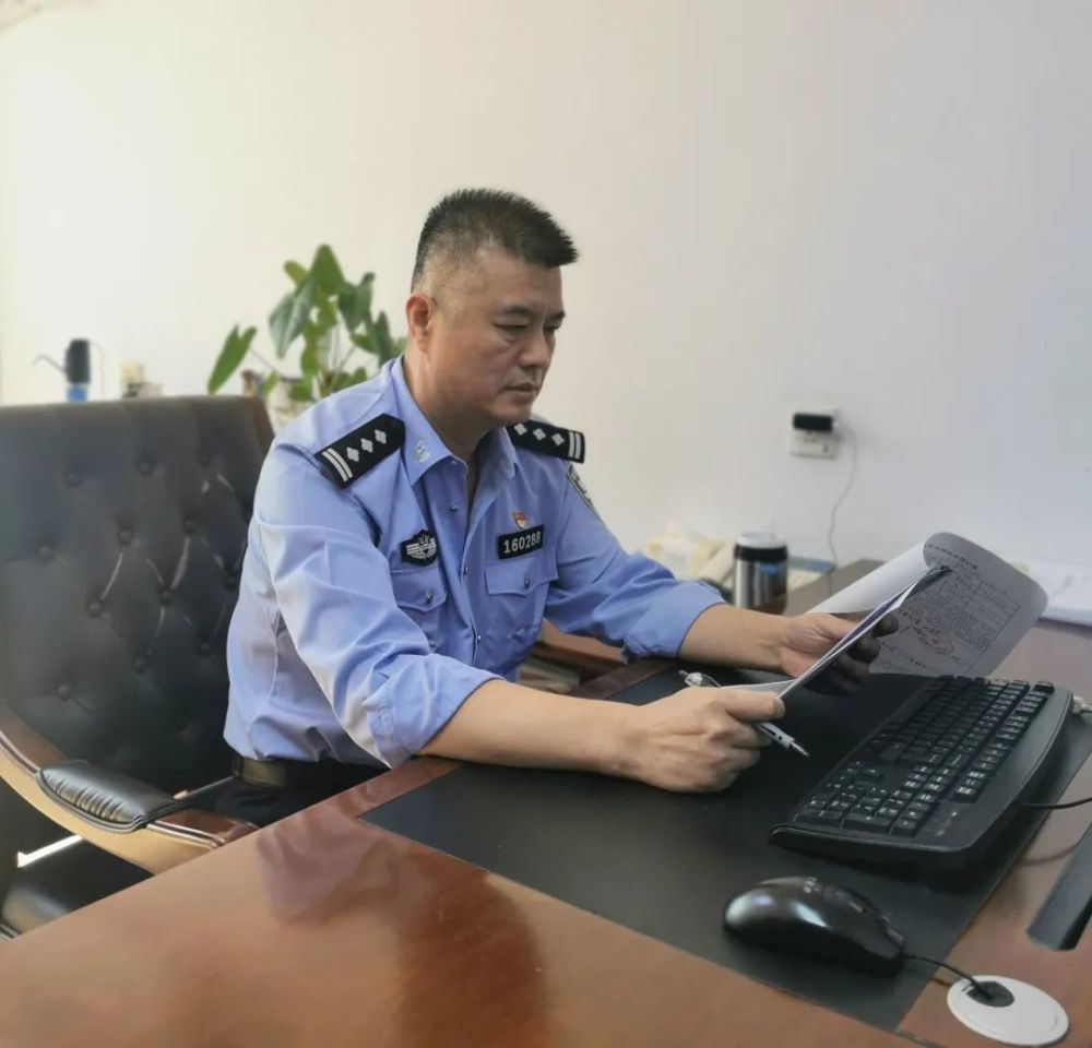 愿有岁月可回首 再以公安度此生_腾讯新闻