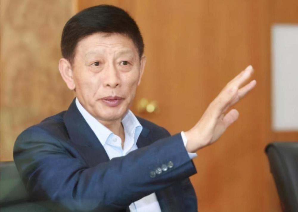 孙喜双(大连一方集团有限公司董事长)公开资料显示,赵美光,1962年6月