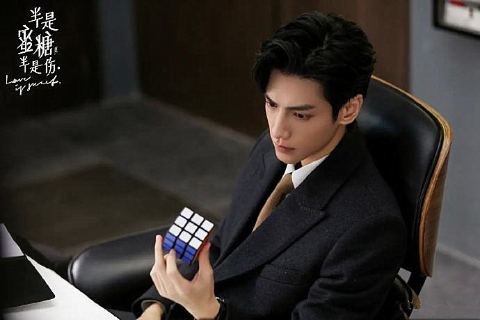 王一博|43周艺人商业价值榜：赵丽颖夺冠，肖战第5，宋茜竟排在王一博前面！