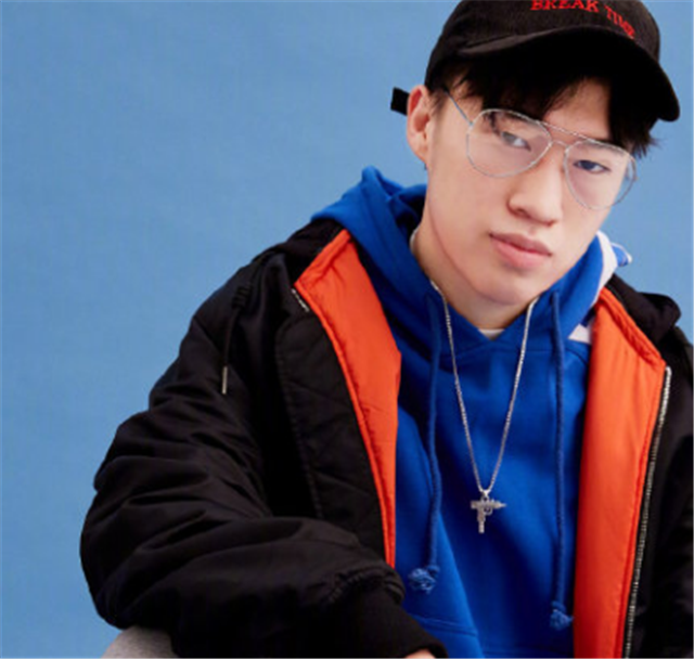 RNG为小虎发声IG和TES却遭殃？theshy、宁王和阿水差点被爆破