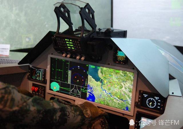 飞鲨继续改进歼15b接近定型未来或与隐身机组队上舰