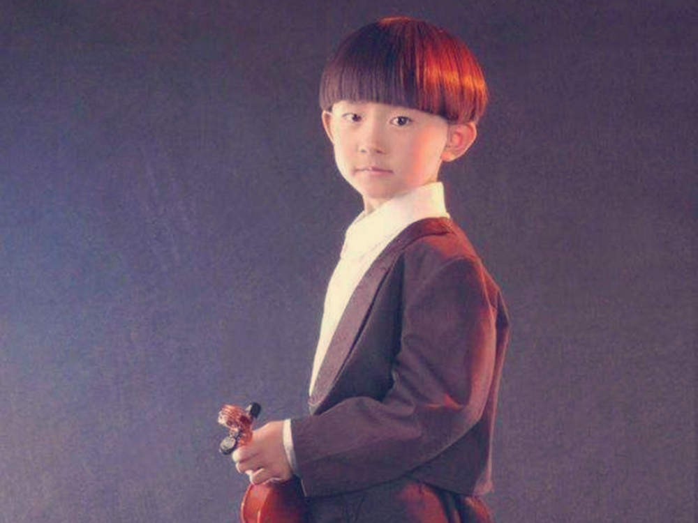 7岁的易烊昱华破世界纪录了！