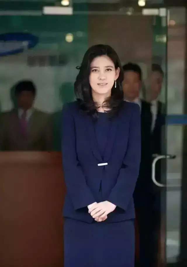 李健熙|韩国首富李健熙去世！留下巨额财产，豪门争夺战比韩剧精彩