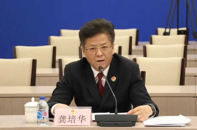 市检察院党组成员,副检察长龚培华,虹口区院党组书记,检察长曾国东