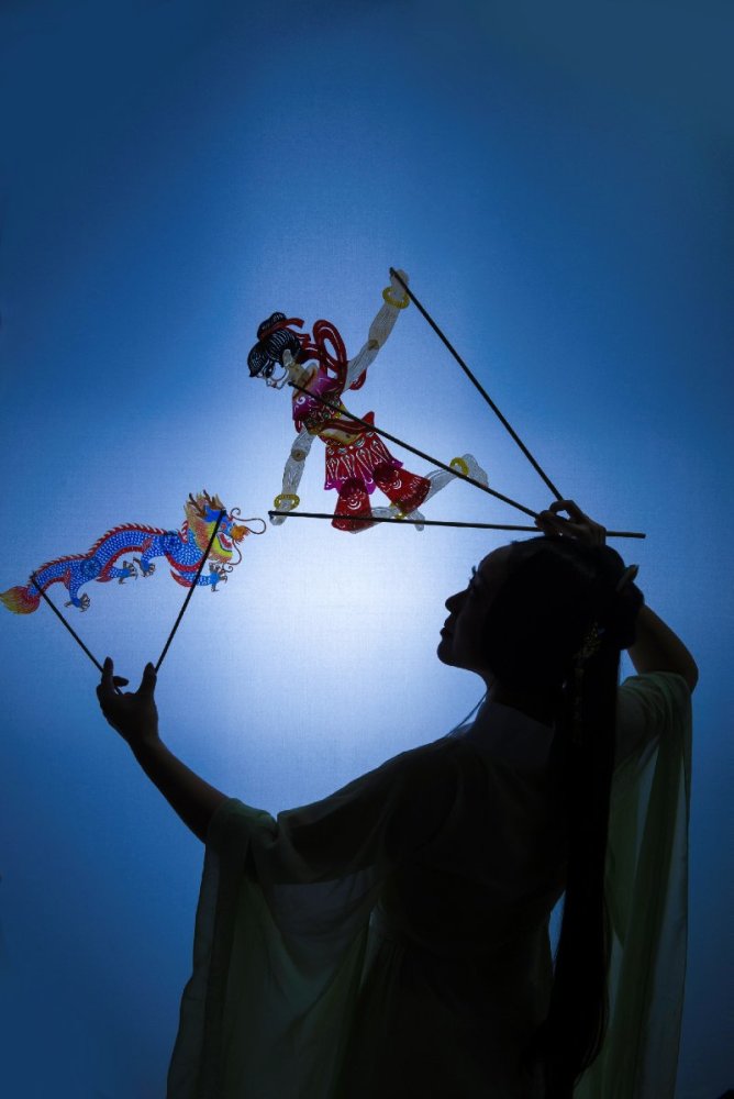 李兴时|第六届非博会上，百年济南皮影戏讲述时代新生活