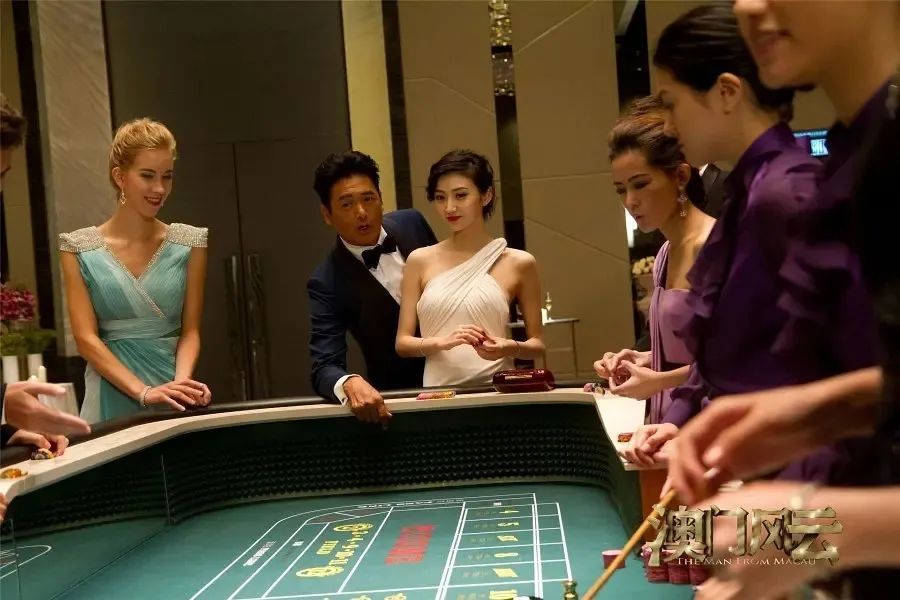 景甜|从人间富贵花，到食烟火的大甜甜