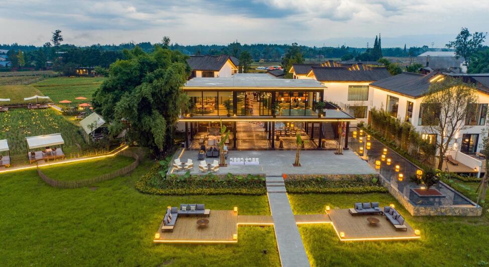 大邑南岸美村铺展公园城市乡村美学卷轴