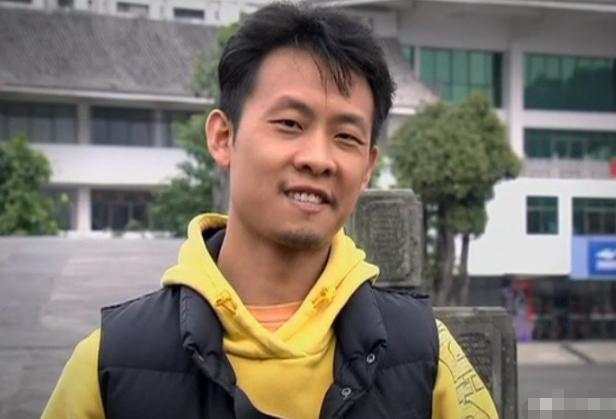 被骂长着驴脸照顾植物人初恋10年张译到底经历了什么