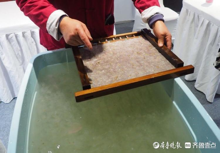造纸术|济南第六届全国非遗展展厅：最古老造纸术现身