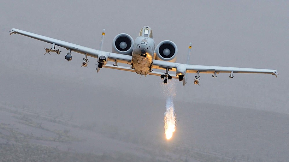 2015年从众议院到参议院,都堵死了美国空军想要退役a-10攻击机的任何