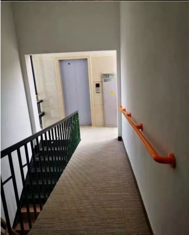 老房装电梯1楼选错层入户但6楼选平层入户提出一方案都满意