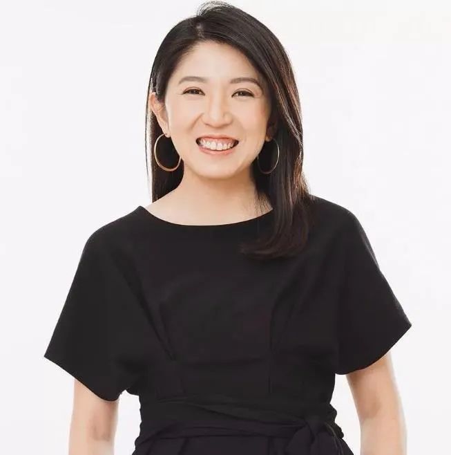 根在这里!大马富豪李耀升,杨美盈伉俪带着7个月的儿子回乡拜祖