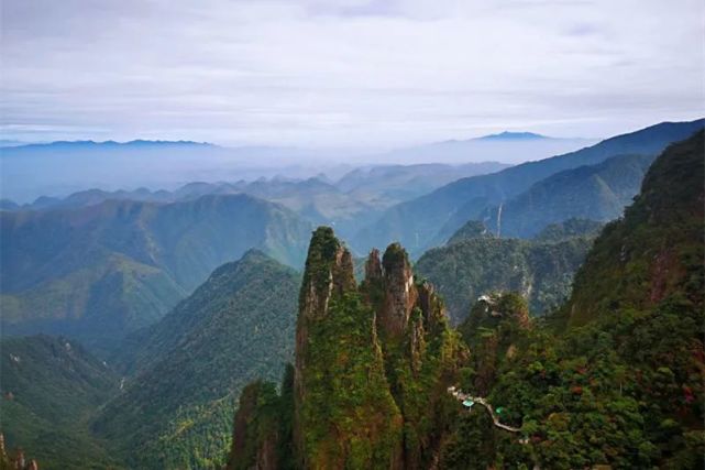 莽山五指峰景区成全国首家无障碍山岳型景区