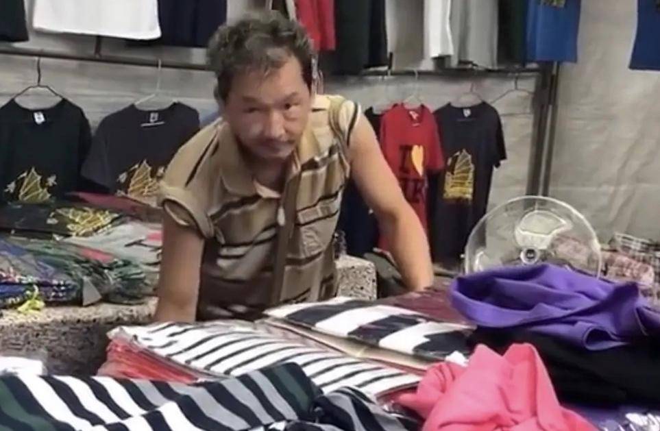 老戏骨|乌龙！香港著名老戏骨街头拍戏被误认为转行卖衣服，网友：实力派