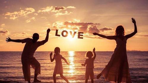 郭晶晶生一双儿女霍家总共奖励13亿三胎呢婆婆朱玲玲讲实话