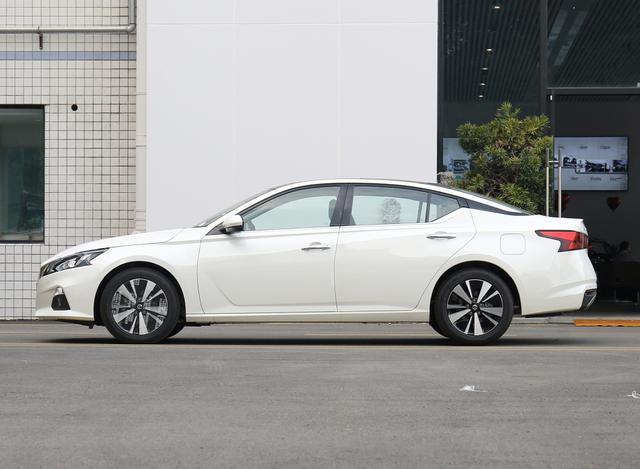 预算30万以内这3款日系车值得入手有一款9月卖出近6万辆