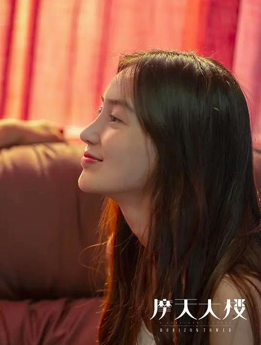 angelababy|Baby下班生图曝光，红唇卷发气质超好，网友：像豪门大小姐