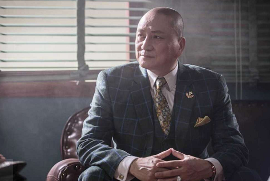 汤镇业|62岁汤镇业现身商演，拍手赔笑工作卖力，晚年四处走穴太心酸